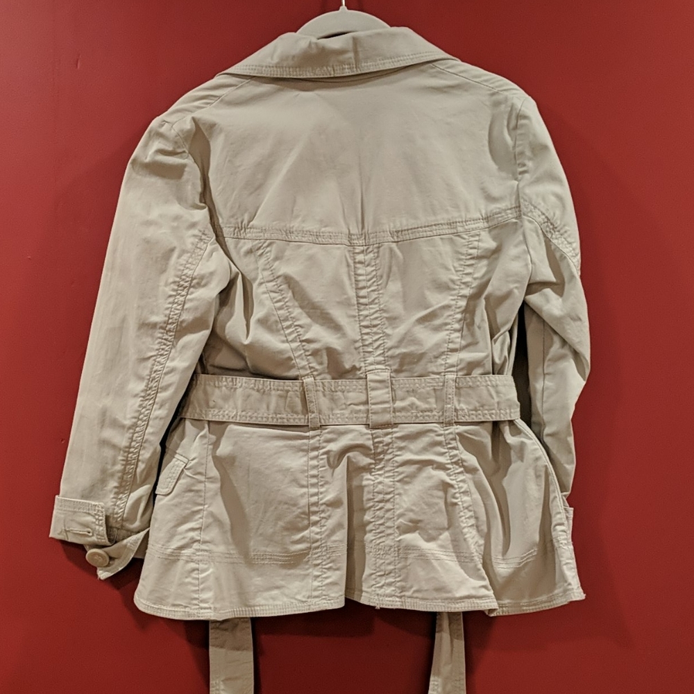 Coat - Picture 4 of 4